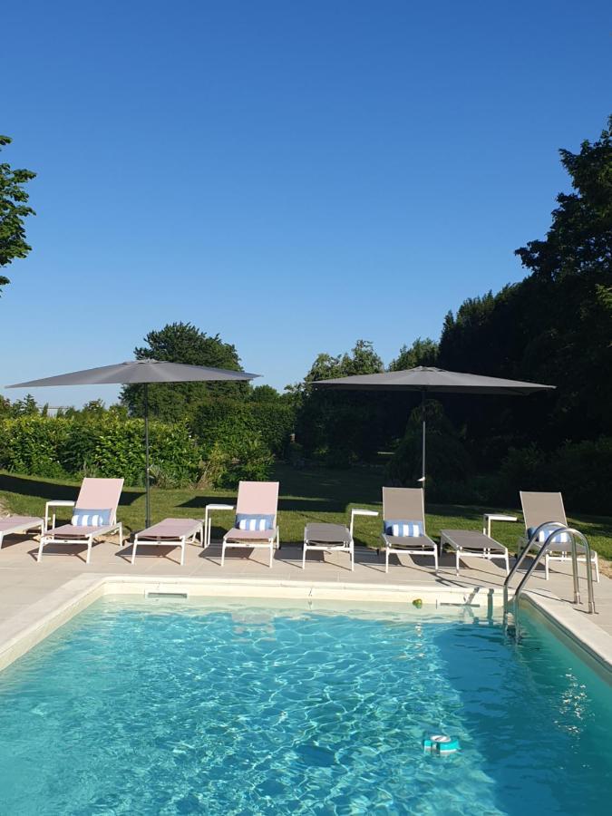 Domaine De Bourgville Monts-sur-Guesnes Eksteriør bilde
