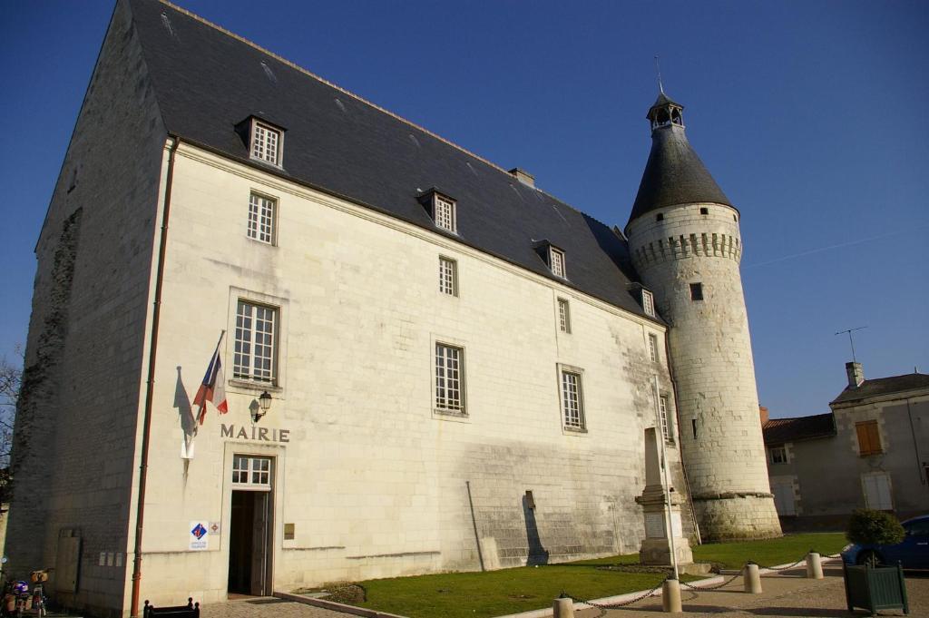 Domaine De Bourgville Monts-sur-Guesnes Eksteriør bilde